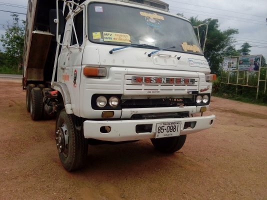 ขาย10ล้อ2เพลา  นิสสันยูดี  พร้อมบาร์วิ่งอ้อย