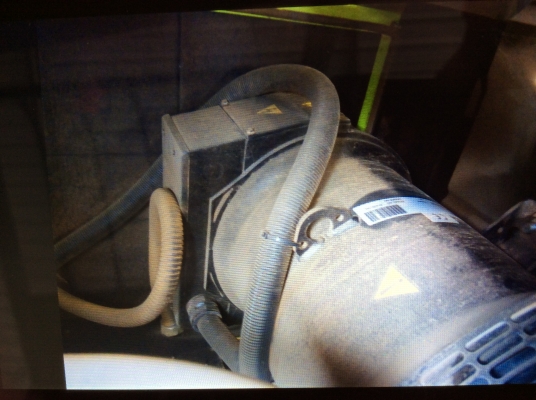 ขายเครื่องปั่นไฟ 40kva ตู้นอก