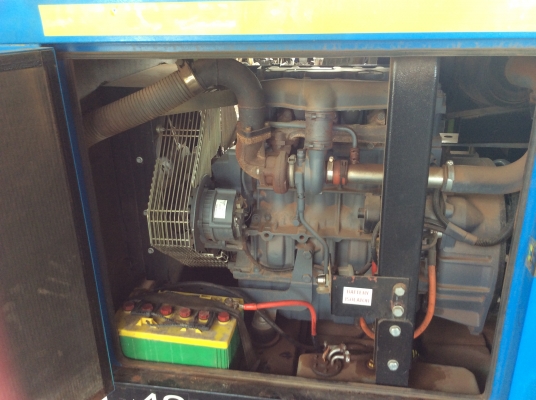 ขายเครื่องปั่นไฟ 40kva ตู้นอก