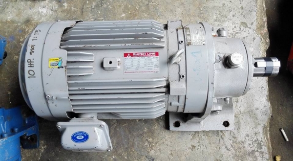 ** SOLD ** มอเตอร์เกียร์ Mitsubishi Cyclo Drive 10 HP 380V ทด 1:15 เพลาออก 100 RPM สภาพใหม่กริ้บๆเดิมทุกเม็ดวิ่งนุ่มมาเทสก่อนได้