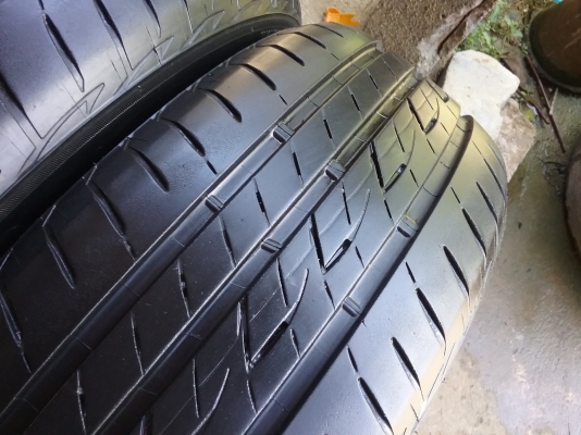 ยางBRIDGESTONE รุ่น Ecopia EP200 215  60R16 ลงพื้นจริงปลายปี2015 สภาพสวยมากๆ ดอกเยอะมากๆ ไม่มีปะคุ้มสุดๆไม่แพง