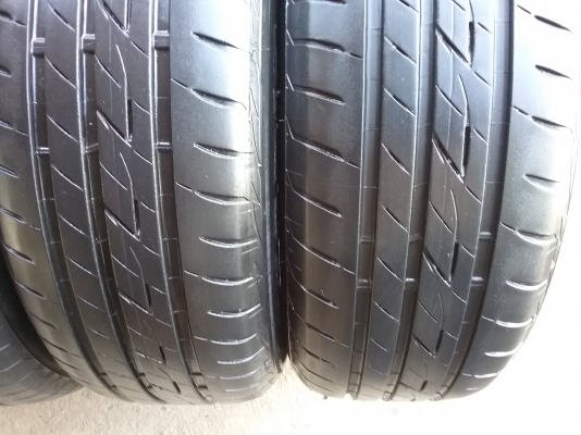 ยางBRIDGESTONE รุ่น Ecopia EP200 215  60R16 ลงพื้นจริงปลายปี2015 สภาพสวยมากๆ ดอกเยอะมากๆ ไม่มีปะคุ้มสุดๆไม่แพง