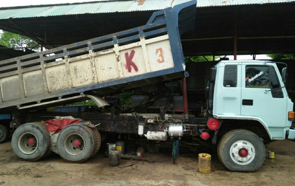ขายครับ ISUZU Rocky 240 ปี 37 สภาพพร้อมใช้งาน เครื่องดี คัสชีงาม เอกสารเล่มทะเบียนพร้อมโอน ราคา 750,000 ต่อรอง สนใจติดต่อ 0845672050