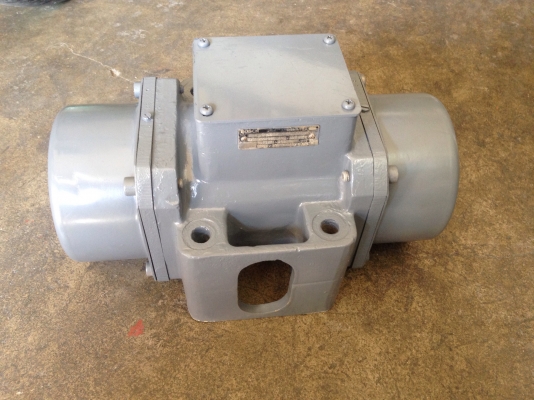 ขายมอเตอร์สั่น-เขย่า Bosch 3/4HP. 380V สภาพสวย สั่นแรง พร้อมใช้งาน