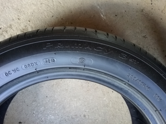 ยางMICHELIN รุ่น PRIMACY 3 ST. 205 55R16 ปี2015 สภาพสวยมากๆ ดอกเต็มๆคุ้มสุดๆใช้นานไม่แพง