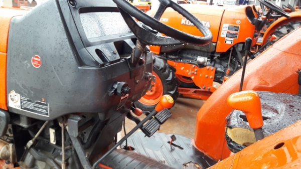 ขาย L4508 โทร 0819741219 รถอยู่อำเภอศรีธาตุ