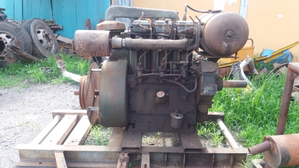 ขายเครื่องยนต์ RUSTON 3 สูบ สตาร์ทติดได้