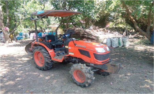 ขายครับ B2420 สภาพนางฟ้า พร้อมเล่มทะเบียนและชุดโอน