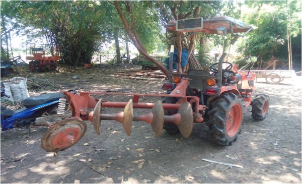 ขายครับ B2420 สภาพนางฟ้า พร้อมเล่มทะเบียนและชุดโอน