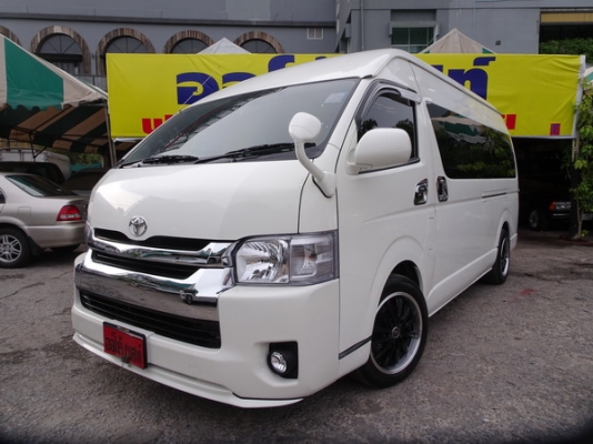 TOYOTA COMMUTER 2.7VVTI  ปี 2013