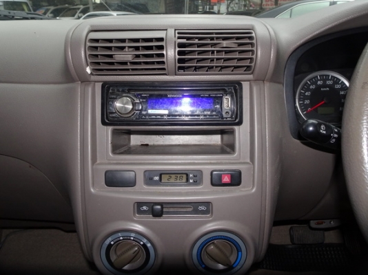 TOYOTA AVANZA 1.5E MT ปี 2013