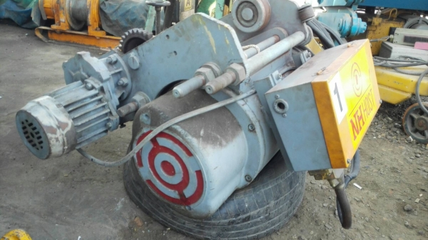 Sell> ขายรอกสลิงพร้อมตัวเดิน NH HOIST Made in JAPAN ขนาด 2.5 ตัน สดนอกแปลงระบบไฟเป็น 380V. บ้านเราพร้อมใช้งาน!!