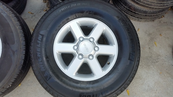 ขายล้อISUZU GOLD 16 ยาง265/70/16  4 ล้อ