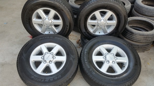 ขายล้อISUZU GOLD 16 ยาง265/70/16  4 ล้อ