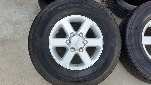 ขายล้อISUZU GOLD 16 ยาง265/70/16  4 ล้อ