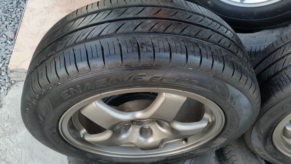 ขายล้อ GTS R32 กว้าง6.5 ET40 ยางปี14 2 ล้อ ขายล้อ GTS R32 กว้าง6.5 ET40 ยางปี14 2 ล้อ