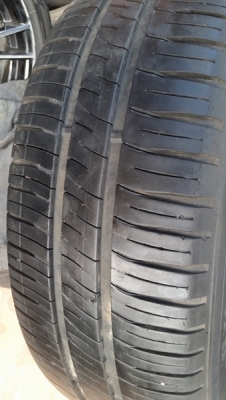 ขายล้อToyota yaris ขอบ 15 พร้อมยาง 4 ล้อ