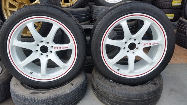 ขายล้อ GTR 17 หน้า7.5 ET42 4รู100-114 พร้อมยาง 4 ล้อ