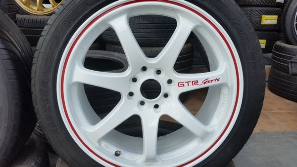 ขายล้อ GTR 17 หน้า7.5 ET42 4รู100-114 พร้อมยาง 4 ล้อ