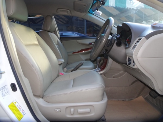 TOYOTA ALTIS 2.0V AT ปี 2010