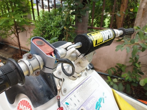 ขออนุญาตขาย XP-800 ครับ  มีของแต่ง ใบ,สคูป,คาร์บูคู่,แฮนด์แต่งUMI,สวิทสตาร์ท  มีตัวปรับทิมที่แฮนมือจับ พร้อมเทรเลอร์นอก  ของแต่งตามรูปเลยครับ  ราคา69000บาท