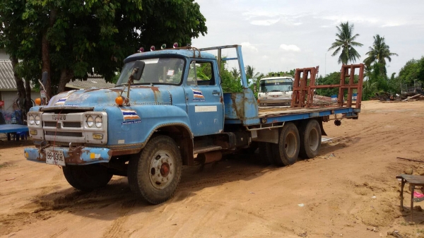 ขาย 250,000 เทรนเลอร์10ล้อเครื่องอีซุ175แรง ภาษีเต็มเล่มพร้อมโอน