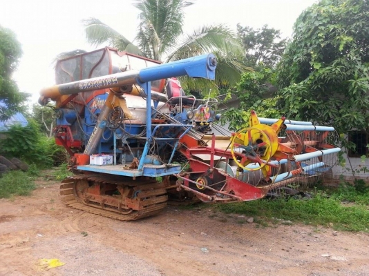 ขายรถเกี่ยวข้าว ไทยเจริญ อุ้ม2.5ตัน เครื่อง195เทอร์โบ ตัวเดิน12 ปั้มไดกิ้น สภาพพร้อมใช้งาน สนใจโทร 090-8588220คุณนะ 093-3258446คุณบิว หรือเข้าดูสินค้าอื่นๆได้ที่ www.narong2truck.com หรือ www.truck.in.th/498 หรือเพจFacebook ณรงค์ ซื้อขายรถมือสอง (เว็บไซต์