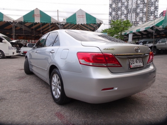 TOYOTA CAMRY 2.0G AT ปี2010