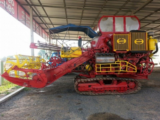 ขายรถเกี่ยวข้าว ศักดิ์พัฒนา อุ้ม2.5ตัน รถสวยสภาพดี พร้อมใช้งาน ราคา420,000 สนใจโทร 090-8588220คุณนะ 093-3258446คุณบิว หรือเข้าดูสินค้าอื่นๆได้ที่ www.narong2truck.com หรือ www.truck.in.th/498 หรือเพจFacebook ณรงค์ ซื้อขายรถมือสอง (เว็บไซต์ส่วนตัว) หรือFac