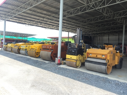 ขายรถบด5ตันSAKAIรุ่นTW500หน้าเหล็กหลังยาง4เส้นนำเข้าญี่ปุ่น ไม่เคยใช้งานในไทย ขับ2เพลา สภาพดีพร้อมใช้งาน มีให้เลือกหลายคันหลายขนาด