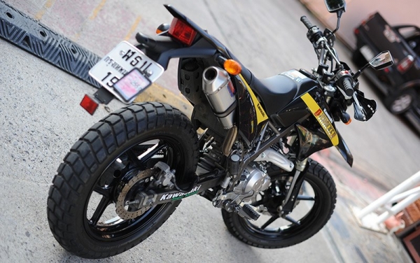 รถวิบาก Kawasaki D-Tracker รถวิบาก Kawasaki D-Tracker