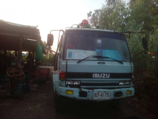 ให้เช่ารถบรรทุกติดเครน5ตัน