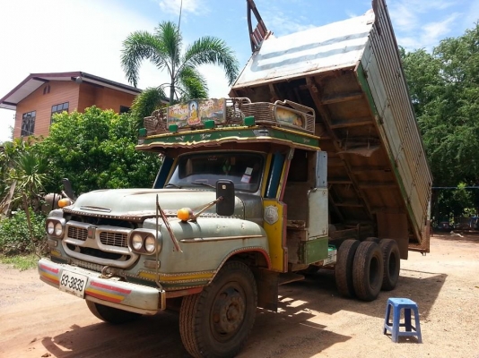 ขายรถ10ล้อ ดั้ม2เพลา หัวยาว เครื่อง165แรง สโลกลาง รถสวยสภาพพร้อมใช้งาน เอกสารพร้อมโอน ราคา340,000 สนใจโทร 090-8588220คุณนะ 093-3258446คุณบิว หรือเข้าดูสินค้าอื่นๆได้ที่ www.narong2truck.com หรือ www.truck.in.th/498 หรือเพจFacebook ณรงค์ ซื้อขายรถมือสอง (เ