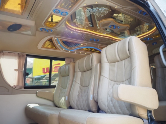 TOYOTA COMMUTER 2.5D4D MT ปี 2011