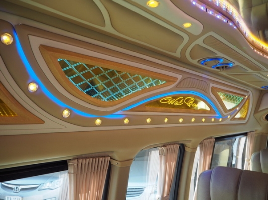 TOYOTA COMMUTER 2.5D4D MT ปี 2011