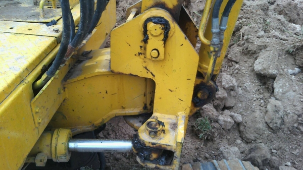 ขายแบคโฮเล็กพร้อมใช้