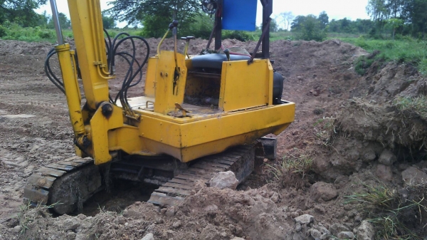 ขายแบคโฮเล็กพร้อมใช้