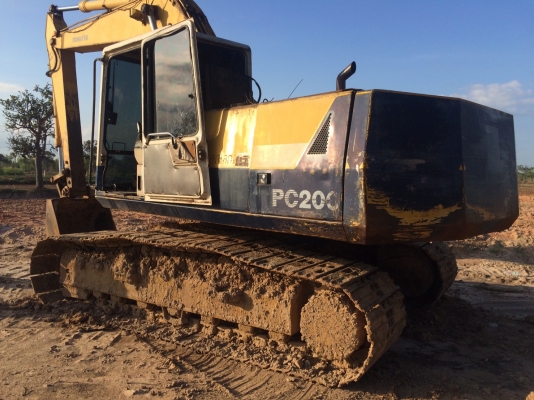 ขายkomatsu PC 200-5 ขายkomatsu PC 200-5