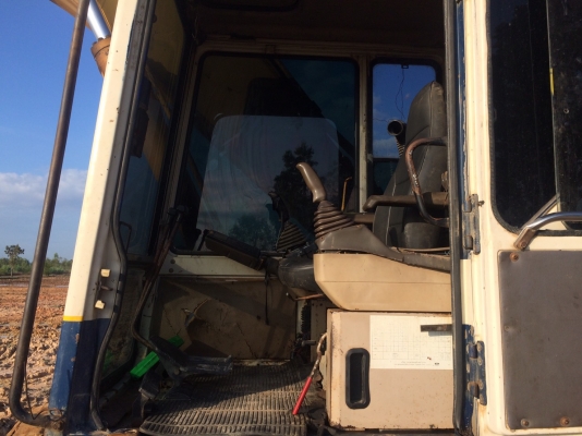 ขายkomatsu PC 200-5 ขายkomatsu PC 200-5