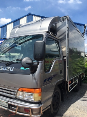 ขาย 6 ล้อ อีซูซุ ตู้เย็นยาว 3.2 ม. 130 แรง สภาพดี ตู้สวยพร้อมใช้  จัดแนนท์ได้ครับ สนใจติดต่อ 081-9420141  ,  081-5715326