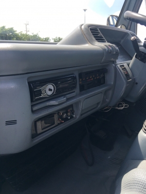 ขาย 6 ล้อ อีซูซุ ตู้เย็นยาว 3.2 ม. 130 แรง สภาพดี ตู้สวยพร้อมใช้  จัดแนนท์ได้ครับ สนใจติดต่อ 081-9420141  ,  081-5715326