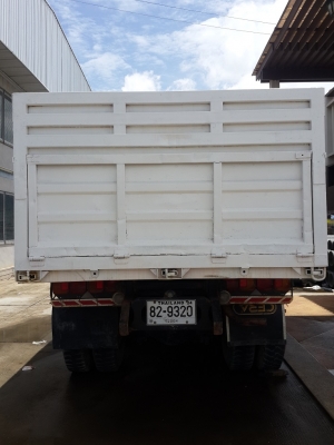 ขายรถNISSAN UD 10ล้อดั้ม