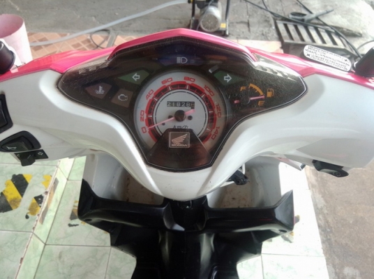 Honda Click 110i รถปี54 สีสวยๆเดิมๆ หัวฉีดประหยัดน้ำมัน พร้อมเล่มครับ