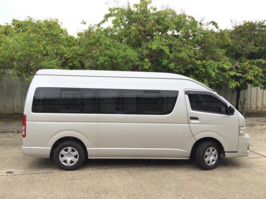 toyota commuter d4d สีเทา ปี2012 รถสวยไร้ริ้วรอยมือเดียวไมล์น้อยแท้คุ้มสุด