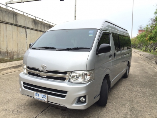 toyota commuter d4d สีเทา ปี2012 รถสวยไร้ริ้วรอยมือเดียวไมล์น้อยแท้คุ้มสุด