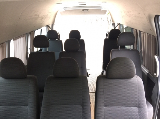 toyota commuter d4d สีเทา ปี2012 รถสวยไร้ริ้วรอยมือเดียวไมล์น้อยแท้คุ้มสุด