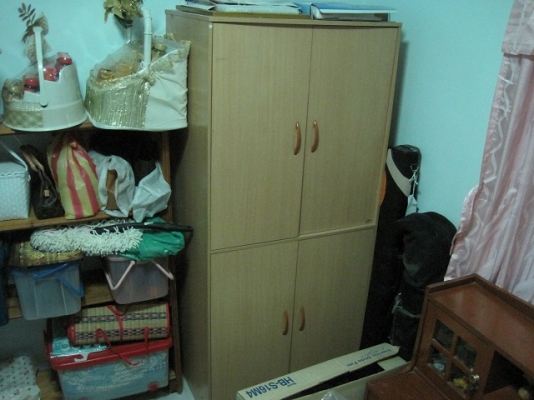 ขายตู้เสือผ้าอรือใส่หมอน4ประตูกว้าง81*180*58cm