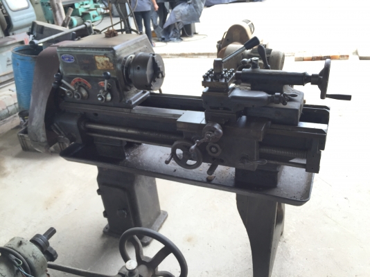 ขายเครื่องกลึง4ฟุตครึ่งเกลียบ็อค2เพลาญี่ปุ่นพร้อมใช้ราคากันเองครับผม