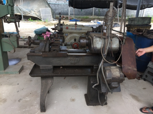 ขายเครื่องกลึง4ฟุตครึ่งเกลียบ็อค2เพลาญี่ปุ่นพร้อมใช้ราคากันเองครับผม