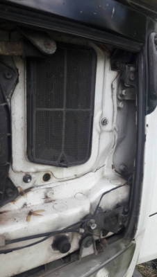 รถอีซูซุ 6 ล้อ ( รั้ว ) FTR 195 แรงม้า. ปี 47.   สนใจติดต่อ  081 - 6079515